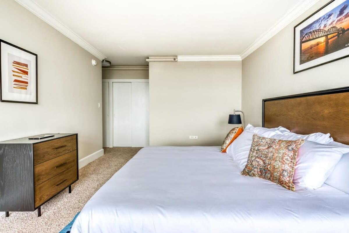 לואיוויל Cozysuites 800 Tower 2Br With Gym! 26 מראה חיצוני תמונה